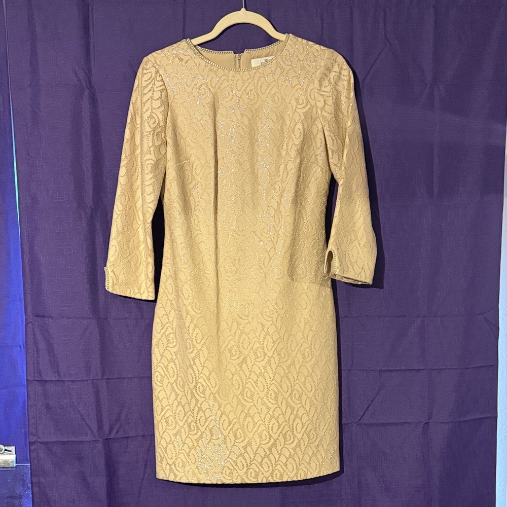 Badgley Mischka Elegant Cream Lace Dress with Long Sleeves